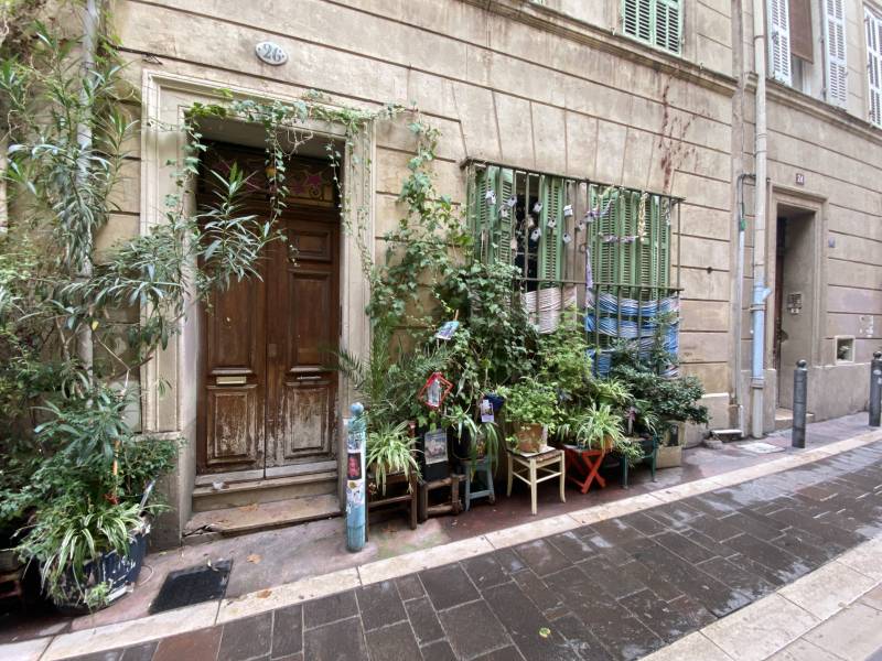 Appartement 13002 Marseille Le Panier Vendu avec locataire en place