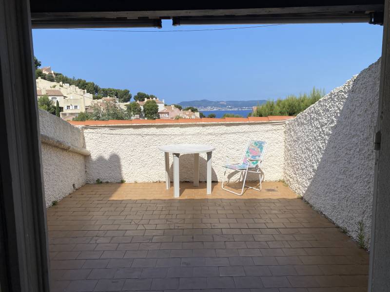 Appartement Saint Cyr sur Mer 83270 La Madrague Vue mer